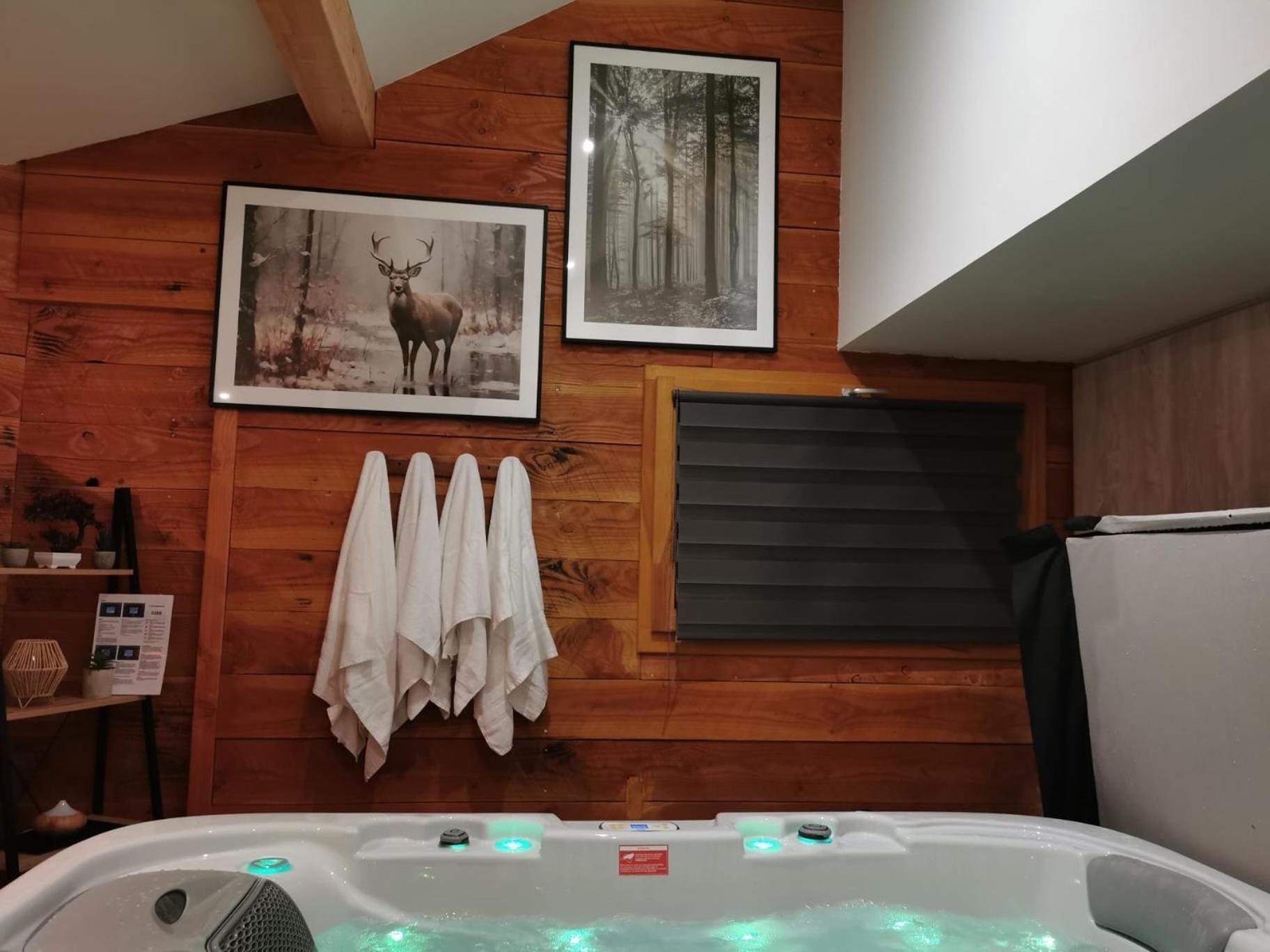 Le Chalet Du Pere Michel, Jacuzzi, Sauna, Jardin La Bresse Buitenkant foto